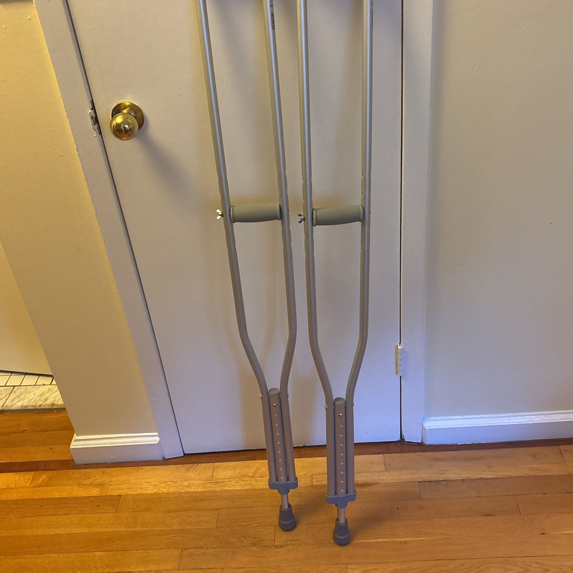 Guardian Aluminum Crutches Large For Patients 5’10-6’6 Height