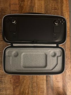 2022 Steam Deck LCD + Case