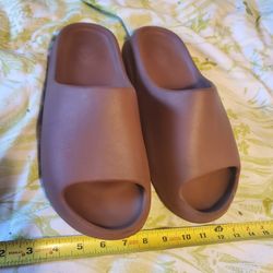 Adidas Yeezy slide slides size 10