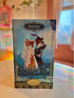 Disney Designer Fairytale Series Robin Hood & Maid Marian Doll LE #1301 of 6000
