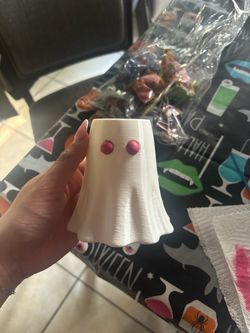 Ghost cup holder