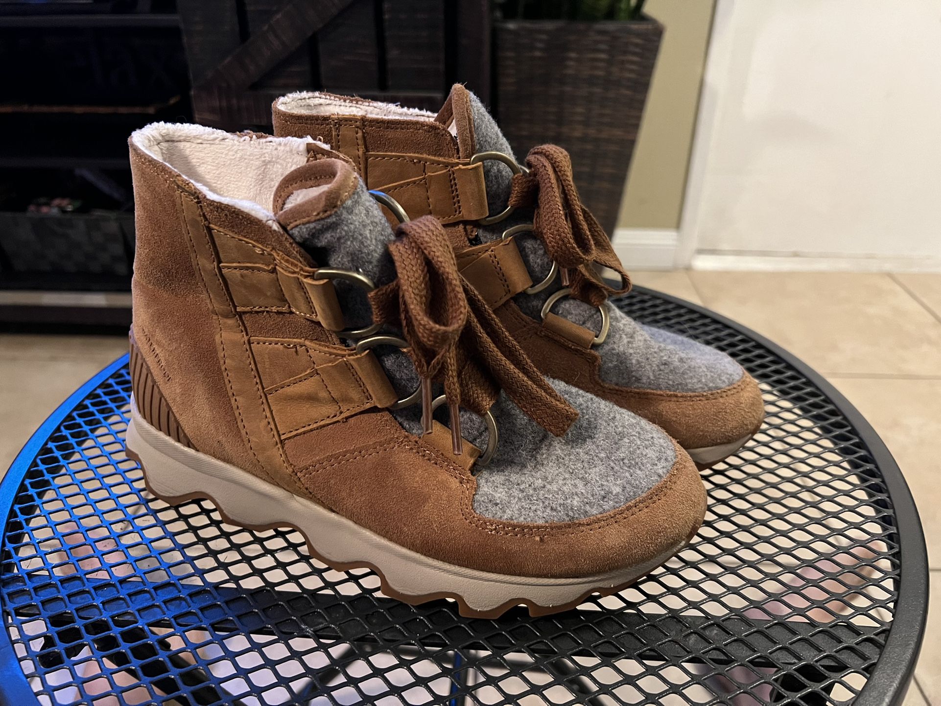 Sorel Kinetic Conquest Boots Women