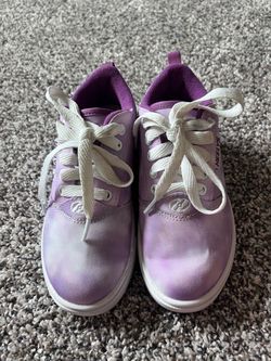 Heelys size 1 shoe