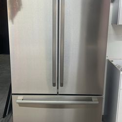 36”in Wide Counter Depth BOSCH Frige 2  Months Use Like New Perfect Working 