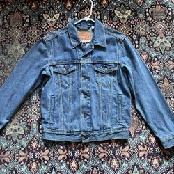 Levi’s Medium Stonewash Trucker Jacket