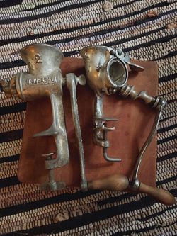 Vintage grinder set