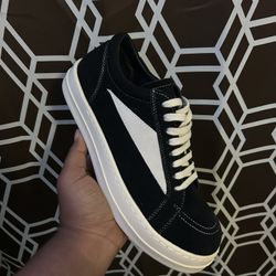Rick Vans size 11