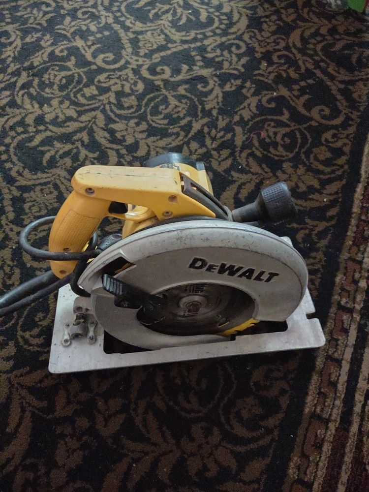 En Venta Circular Saw