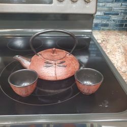 Cast Iron Tea Kettle And 2 Cups