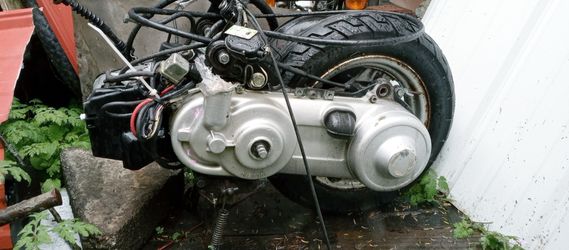 Yamaha Riva 80 Engine