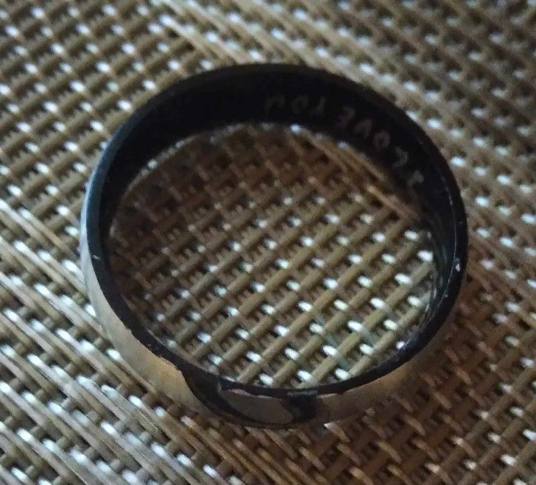Mens Wedding Band Size 10 Worn Once 