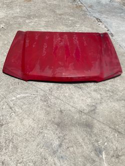 Chevy Silverado hood