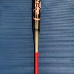 New 2024 Louisville Slugger Genesis Bat