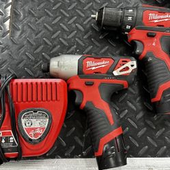 Milwaukee Drill/Impact Set 