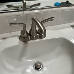 Delta 4” Bathroom Faucet
