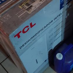 TCL DEHUMIDIFIER