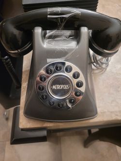 Retro Metropolis Phone