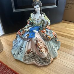 Vintage Capodimonte Large Lady Victorian Porcelin Figurine Made In Italy 