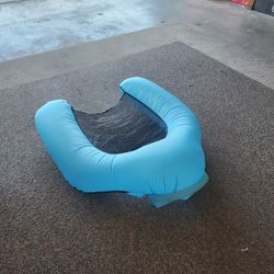 Pumpless inflatable