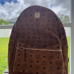 MCM Stark Side Studs Backpack in Visetos