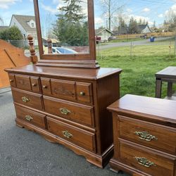 Queen Sized Bedroom Set 