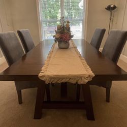 Dining Table w/ 6chairs 