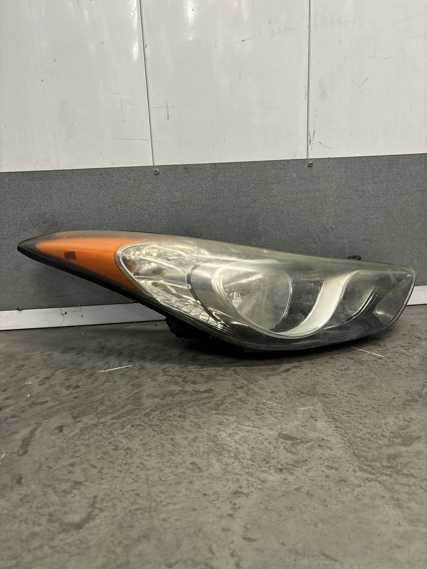 2011,2012,2013 Hyundai Elantra Headlight/Faro Delantero Rh Passenger Oem Original Ask