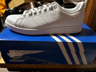 ADIDAS. STAN SMITH. Size. 81/2