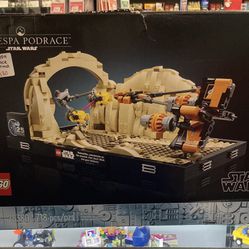 Lego Star Wars #75380: Mos Espa Podrace Diorama