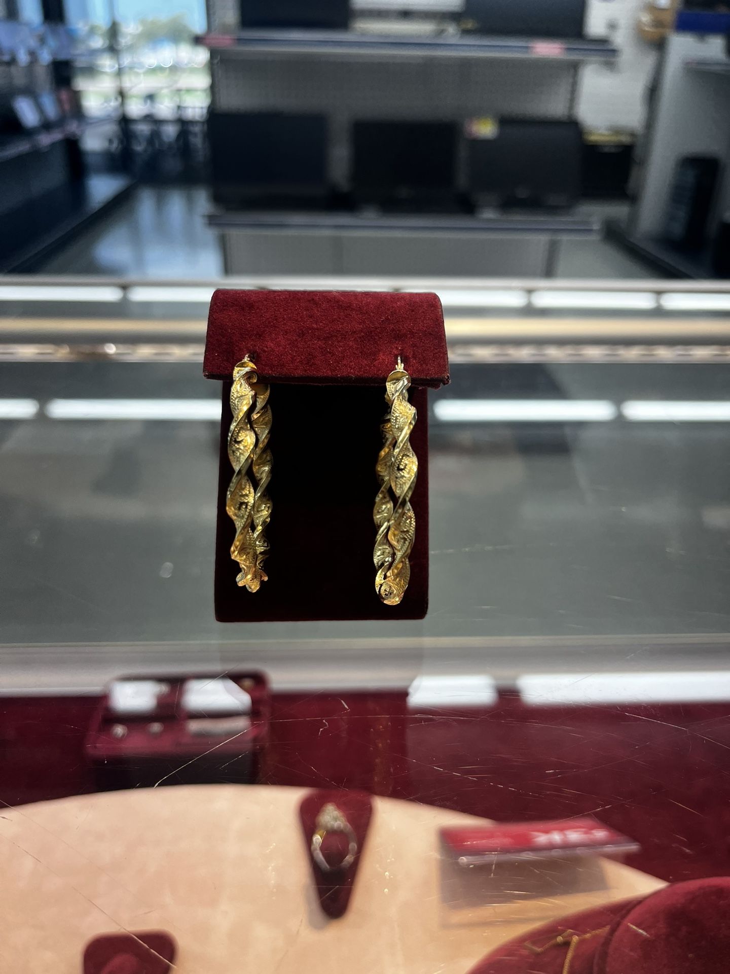 Hoop Earrings 10k 6.6 Grms