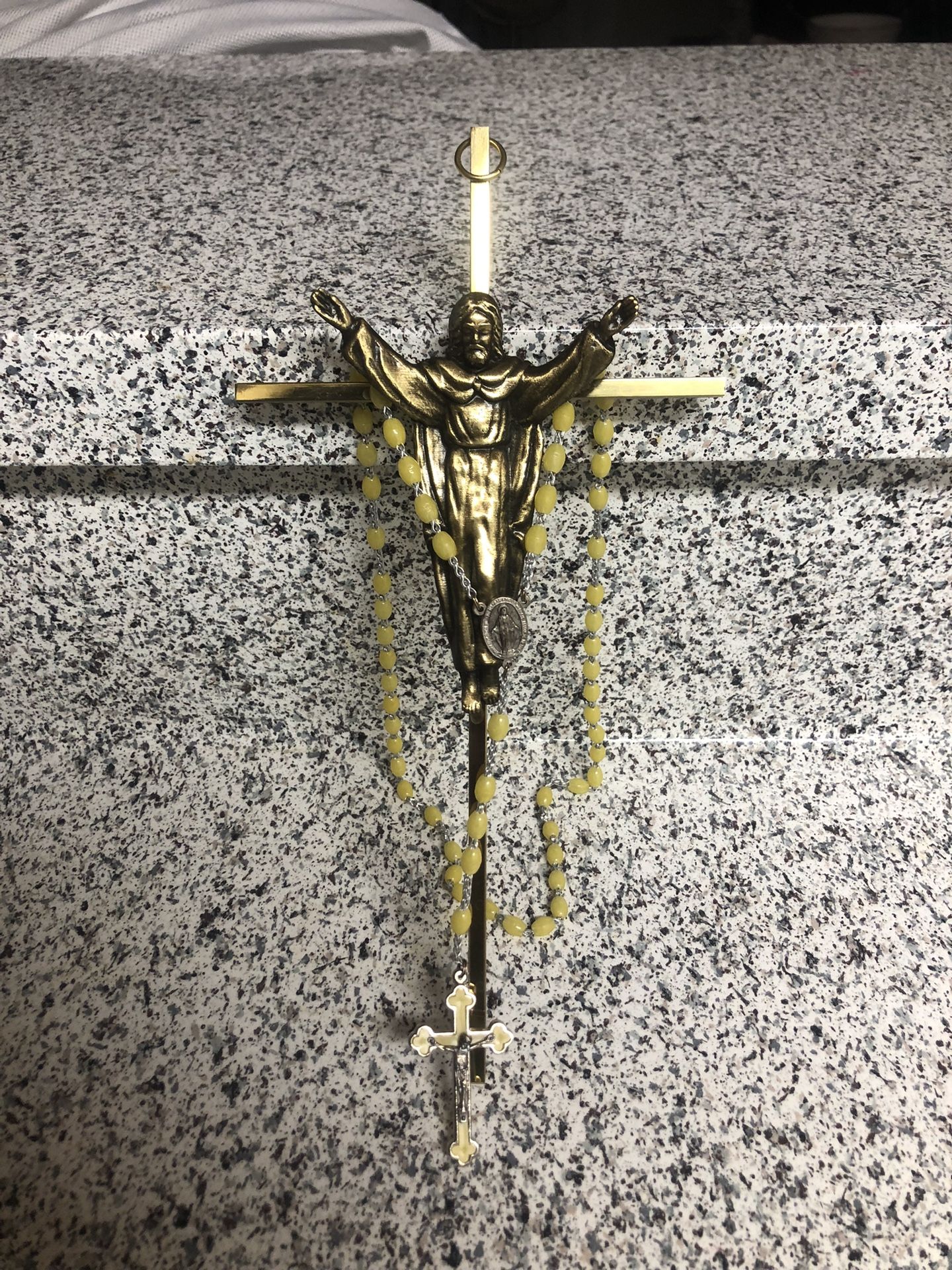 Cross Pendent And Necklace