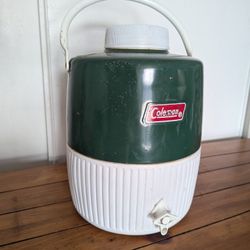 Coleman Beverage Jug (2 Gallon Clean Jug) Vintage