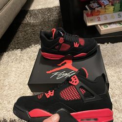 Jordan 4 Retro Red Thunder Grade School Size 4y,5y,5.5,6y,6.5y,7y