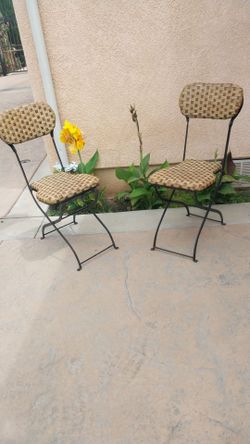 PAIR VINTAGE PATIO CHAIRS METAL AND RATTAN MATERIAL