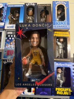 Luka Dončić Lakers Bobblehead – LA Dodgers Promo