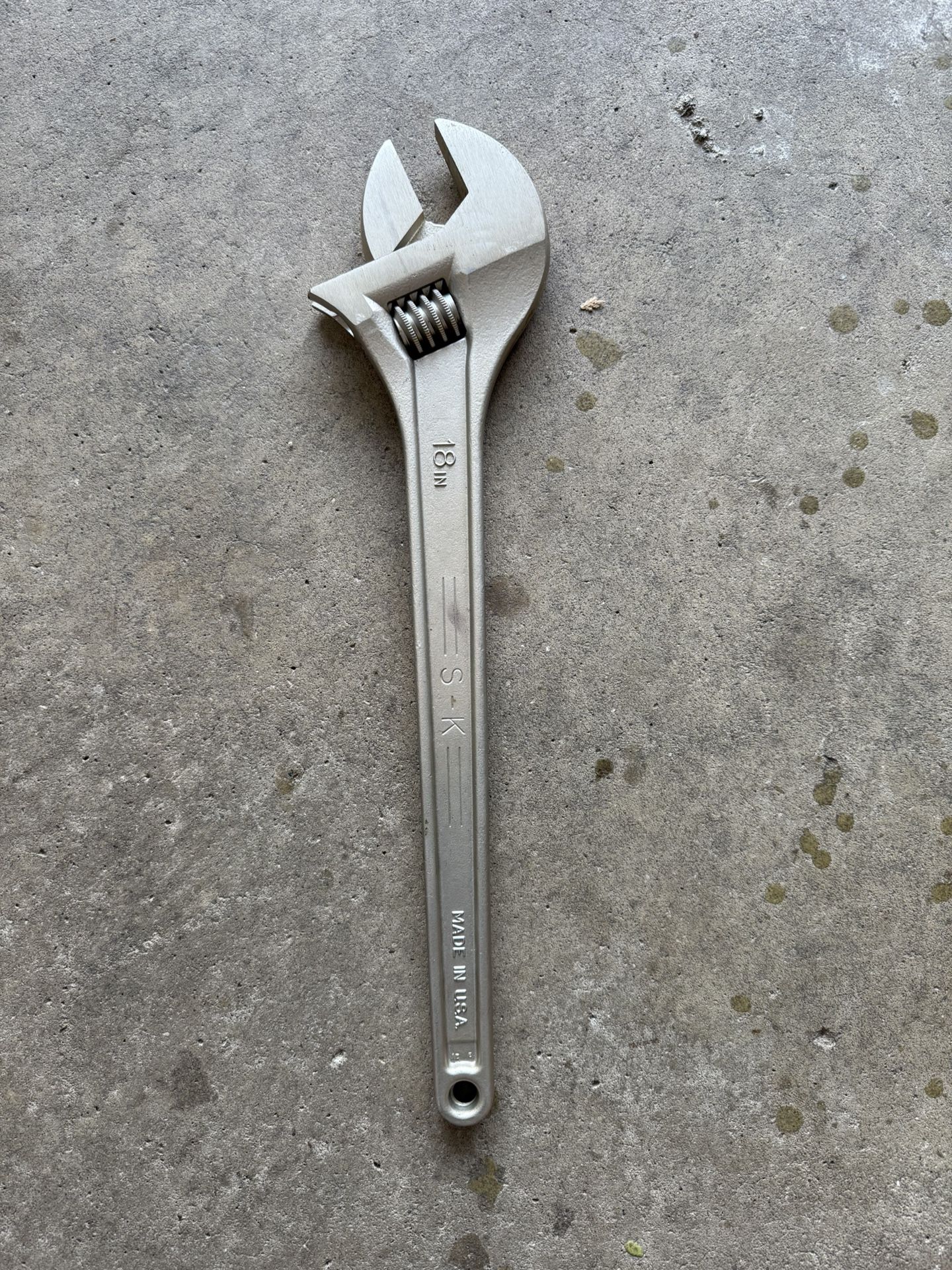 SK TOOLS 18” ADJUSTABLE WRENCH