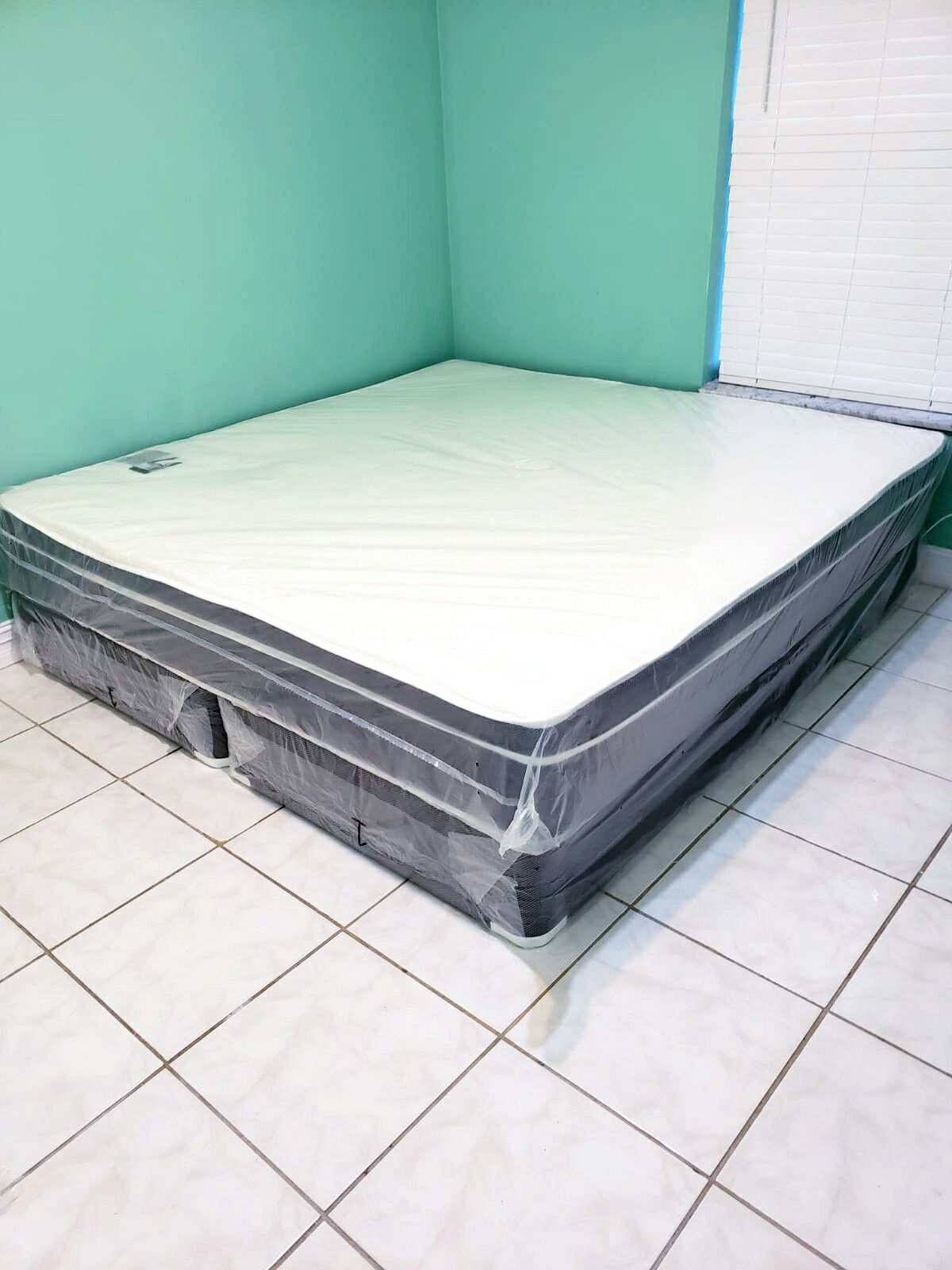 NEW KING MATTRESS AND BOX SPRING_3PC 😊  AVAILABLE ALL SIZES 👌