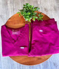 Figs scrubs-small