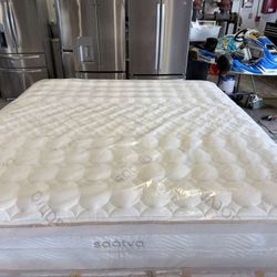 KING MATTRESS SAATVA RX 