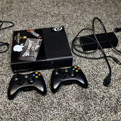 Xbox 360 230 GB/ Controller Charger Bundle