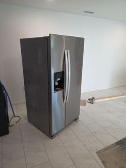 Whirlpool stainless side by side