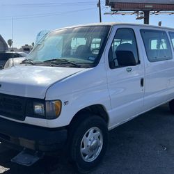 2002 Ford E-350