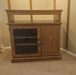 HONEY OAK TV STAND