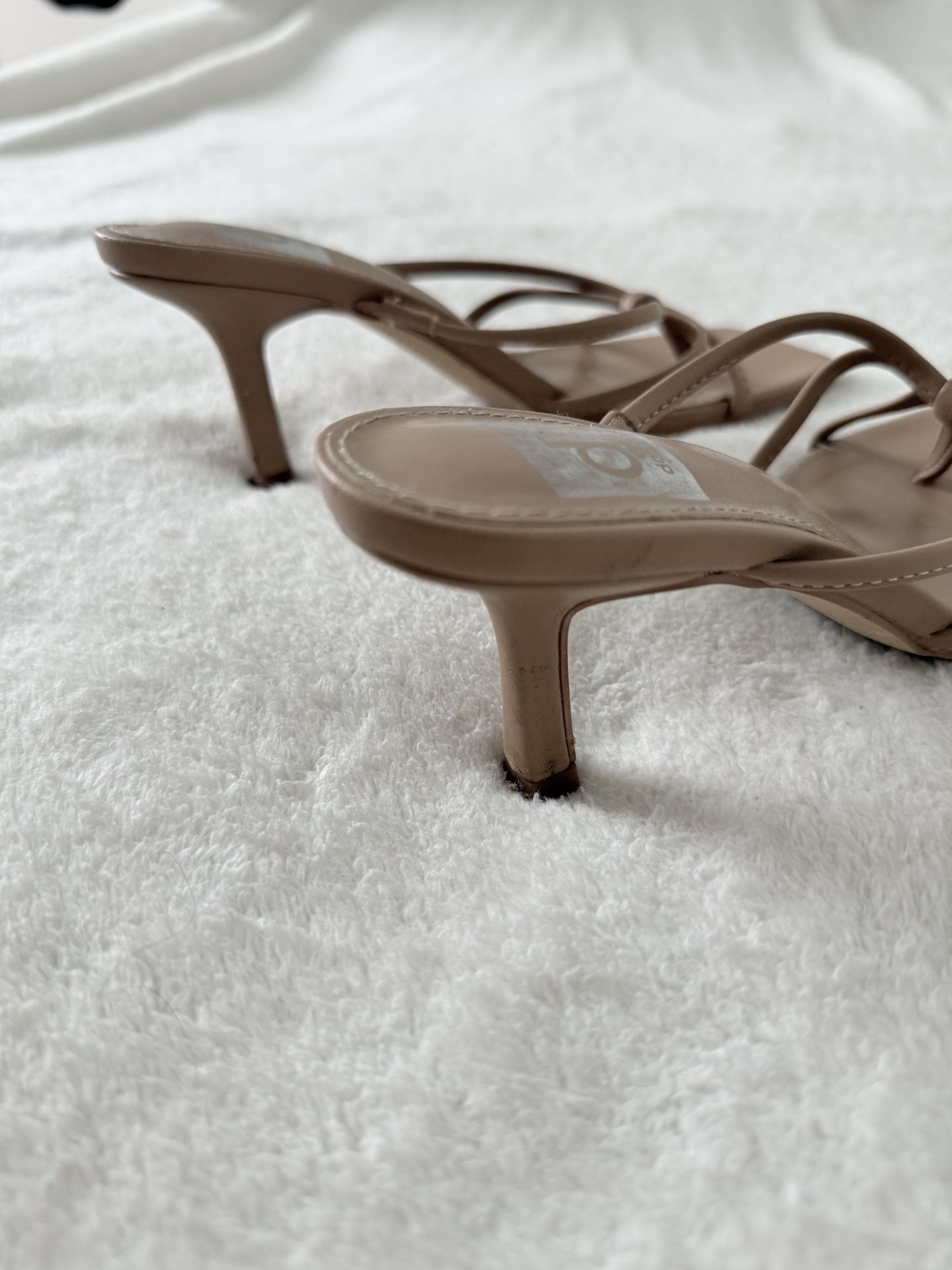 Super Cute Heel Sandals 