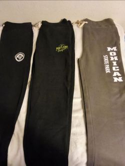 Three brand new jogger sweatpants dark colored size large will not separate