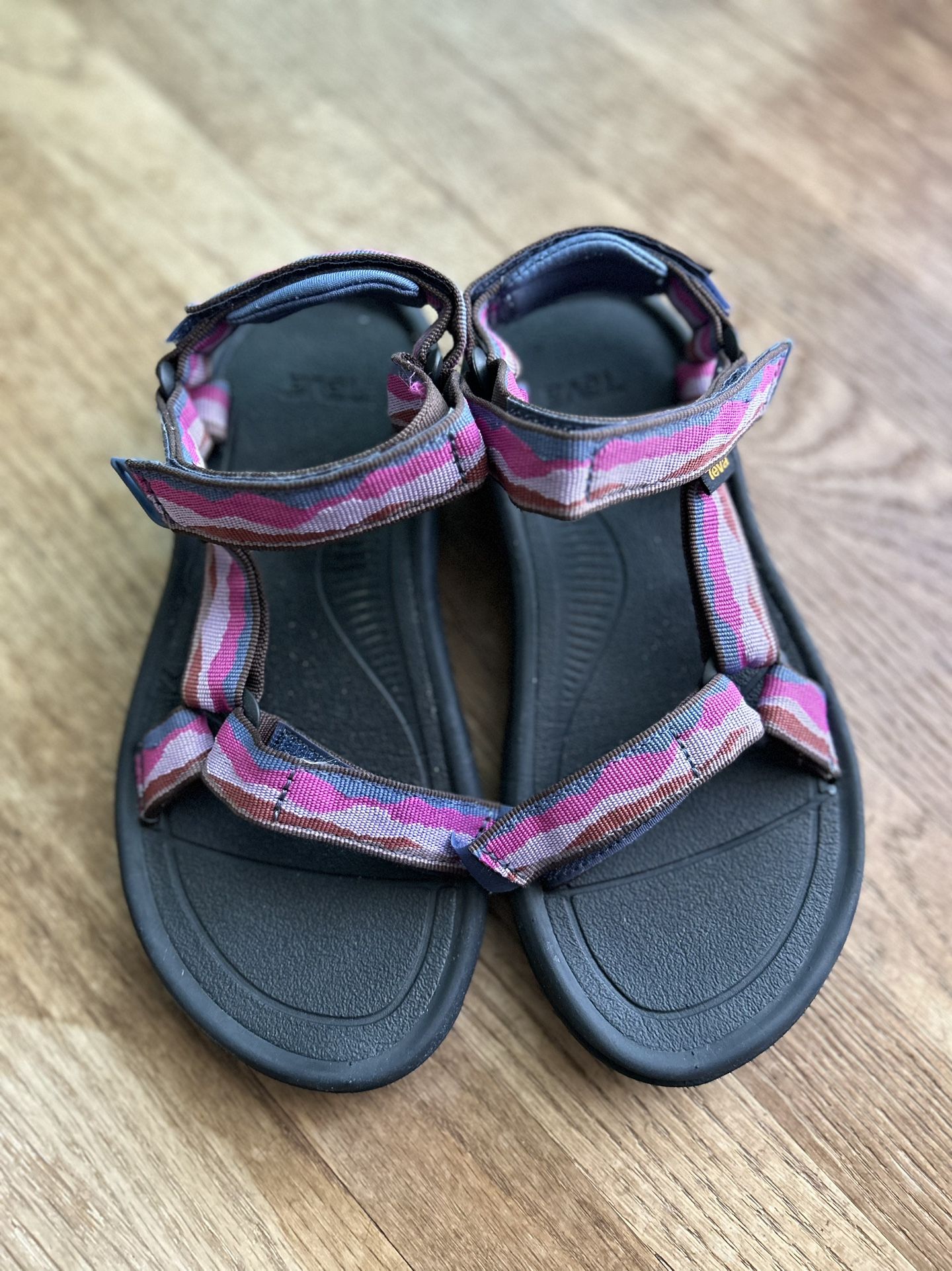 Teva Sandals Women size 7