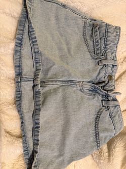 Hollister skirt