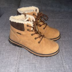 Nautica Kids Chukka Boot Youth Casual/Dress Size 4