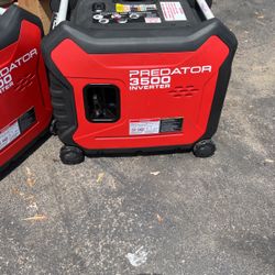 Super Quiet Predator 3500 Watts Inverter Generator 