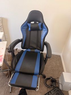 Gaming chair and monitors